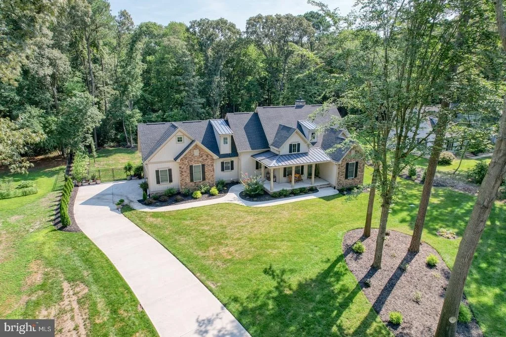 Photo of 4 RIVERS END DRIVE
