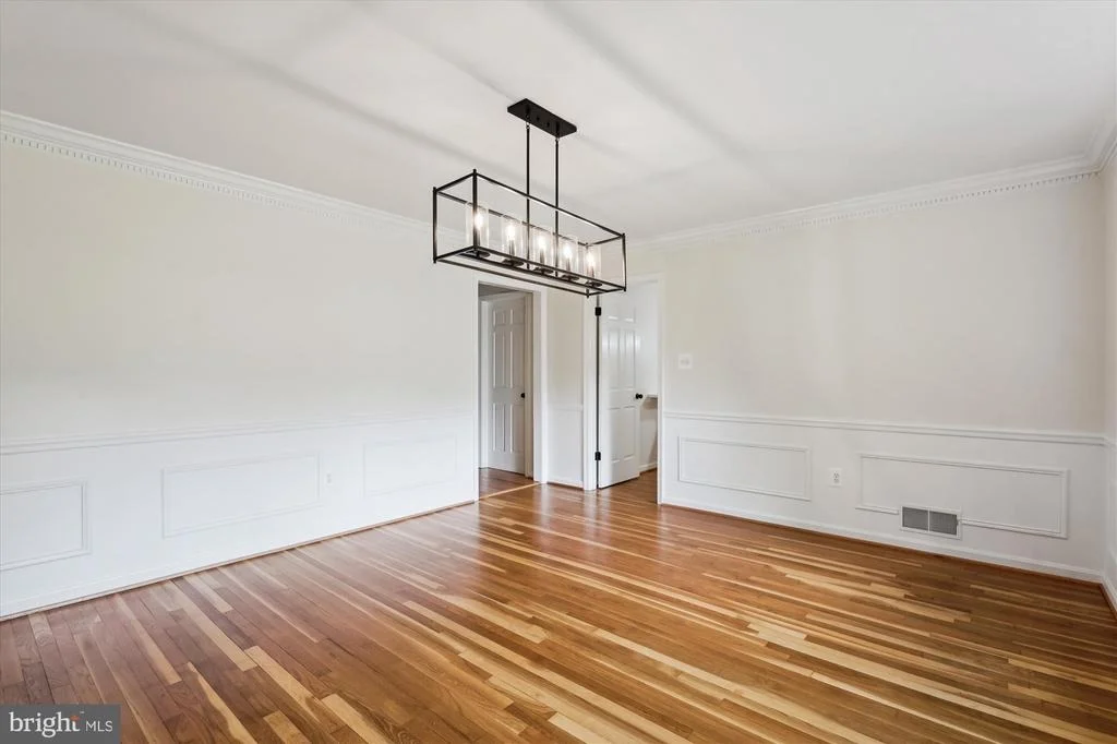 Photo of 7621 BURFORD DRIVE
