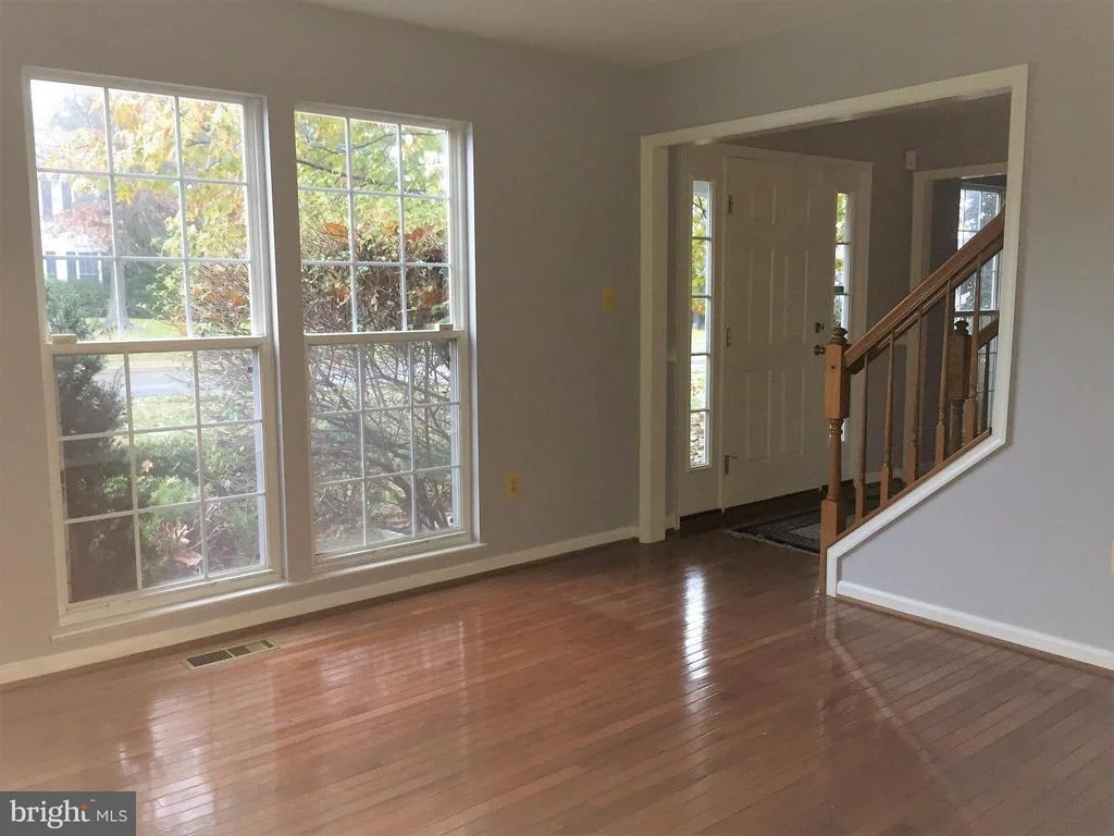 Photo of 102 IVY HILL DRIVE