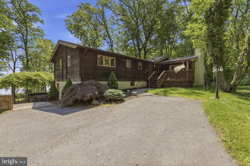 Photo of 137 PLUM POINT ROAD