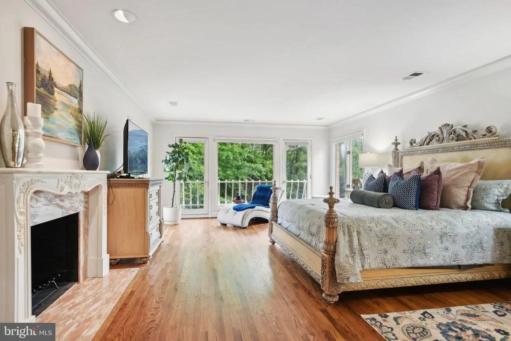 Photo of 9939 BENTCROSS DRIVE