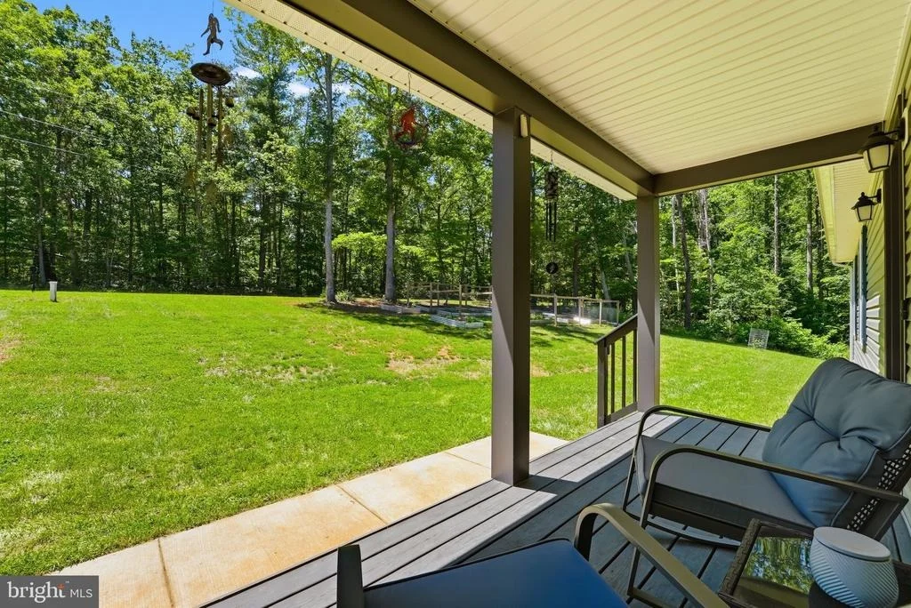 Photo of 898 SEVILLE RD.