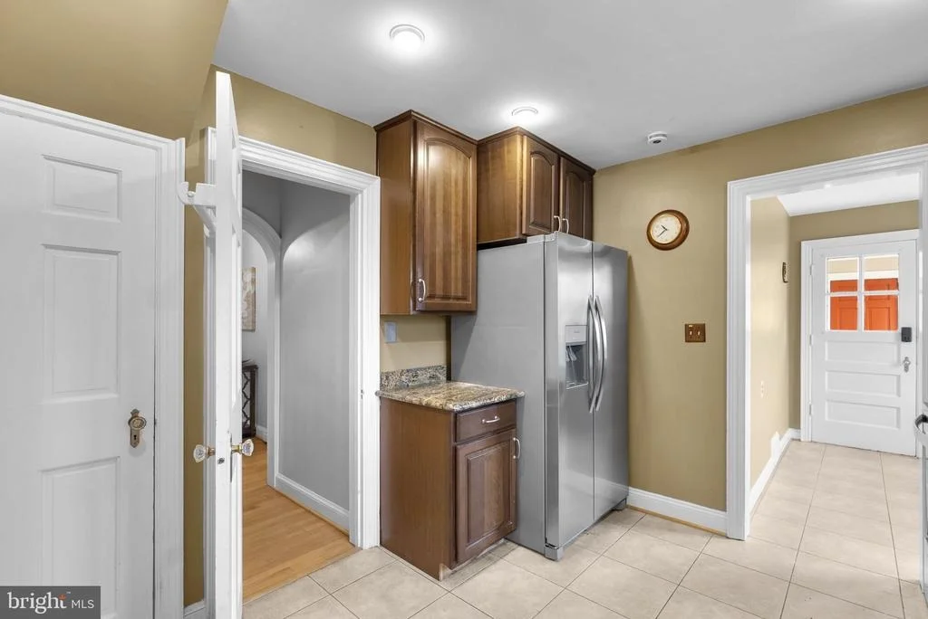 Photo of 16510 BATCHELLORS FOREST ROAD