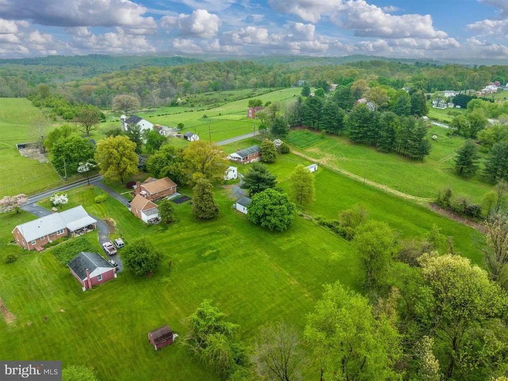 Photo of 8123 BALL ROAD