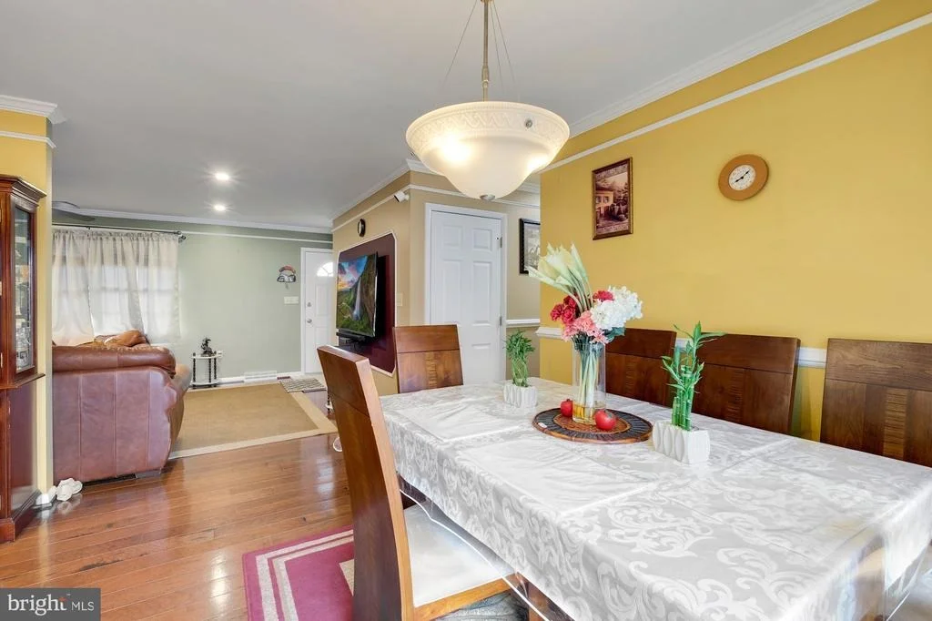 Photo of 425 CHARTRIDGE DRIVE