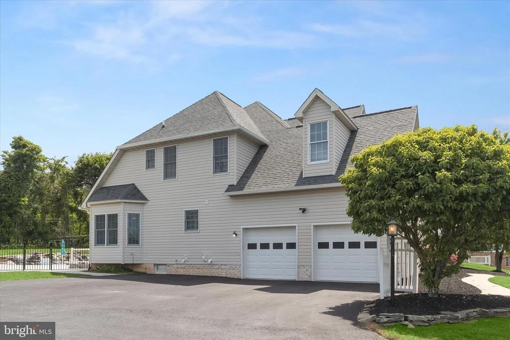 Photo of 3003 SHEFFIELD COURT