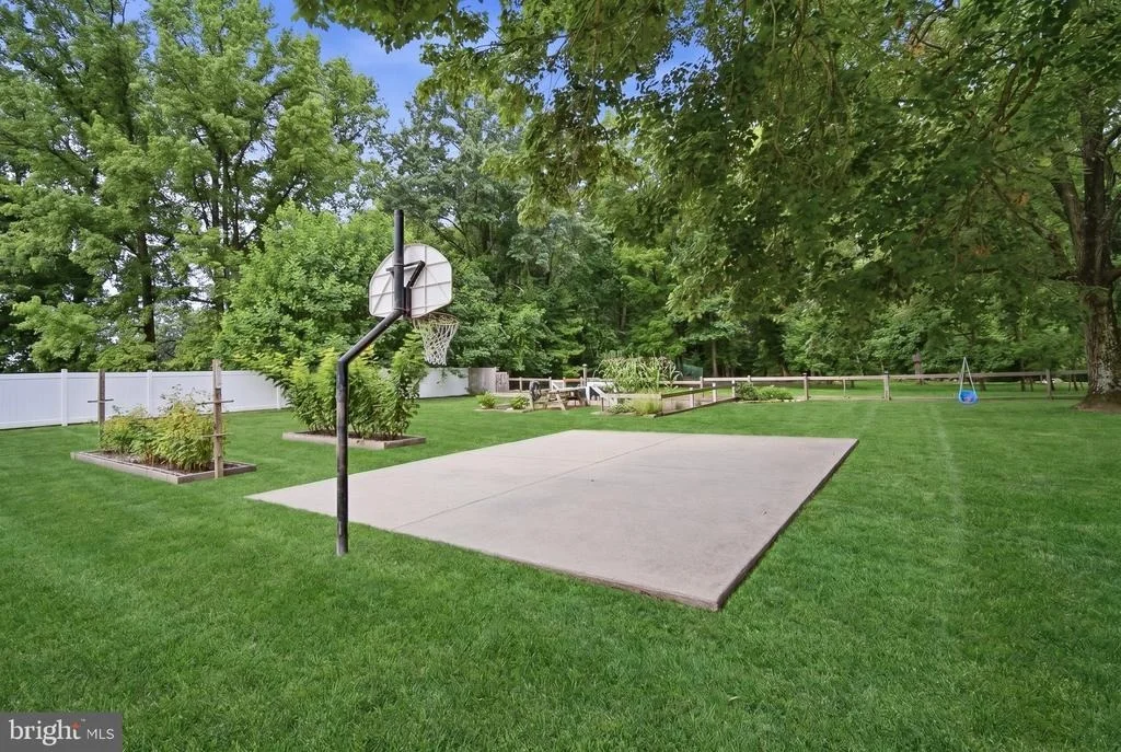 Photo of 1269 TANYARD ROAD