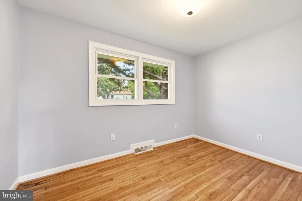 Photo of 124 DINKLE DRIVE