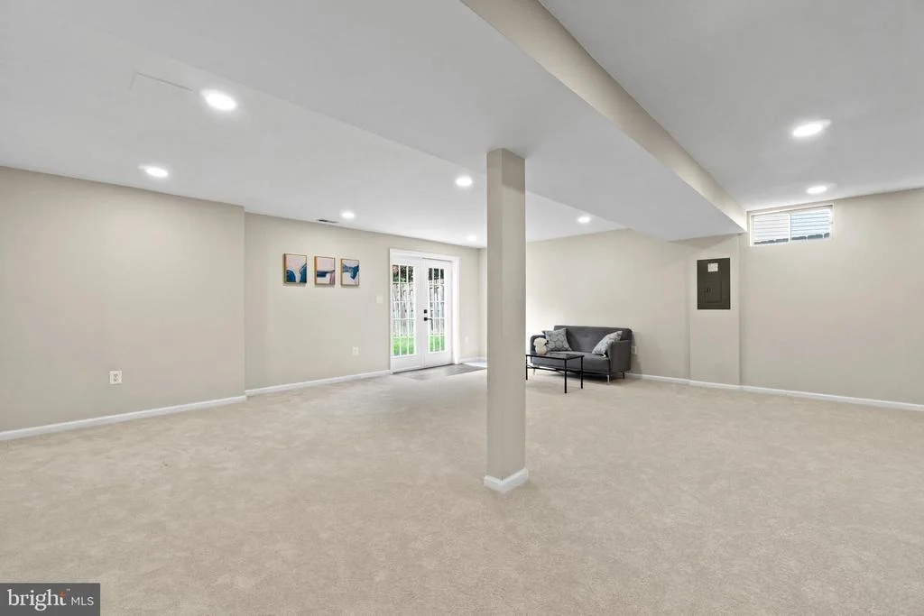 Photo of 14724 BOTANY WAY