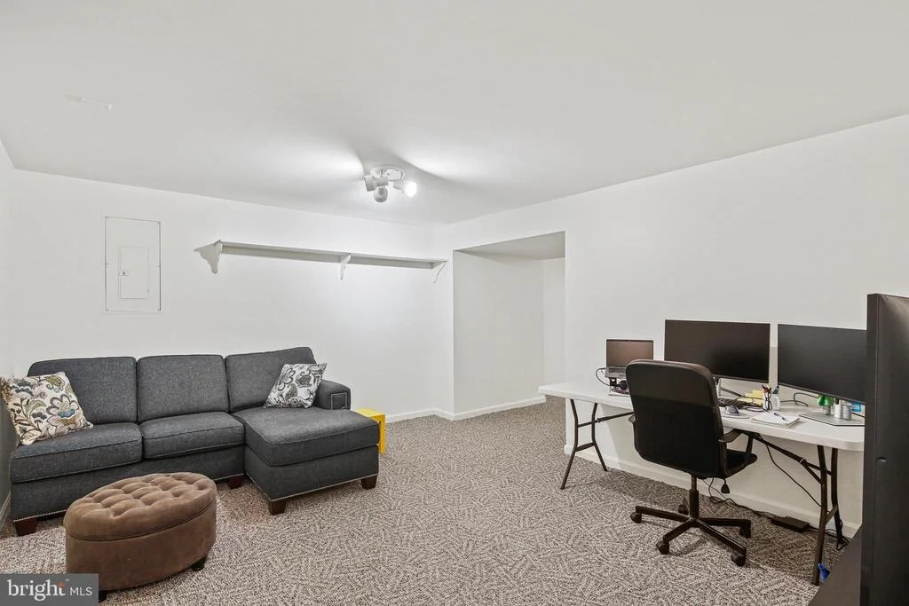 Photo of 7814 CROSSBAY DRIVE