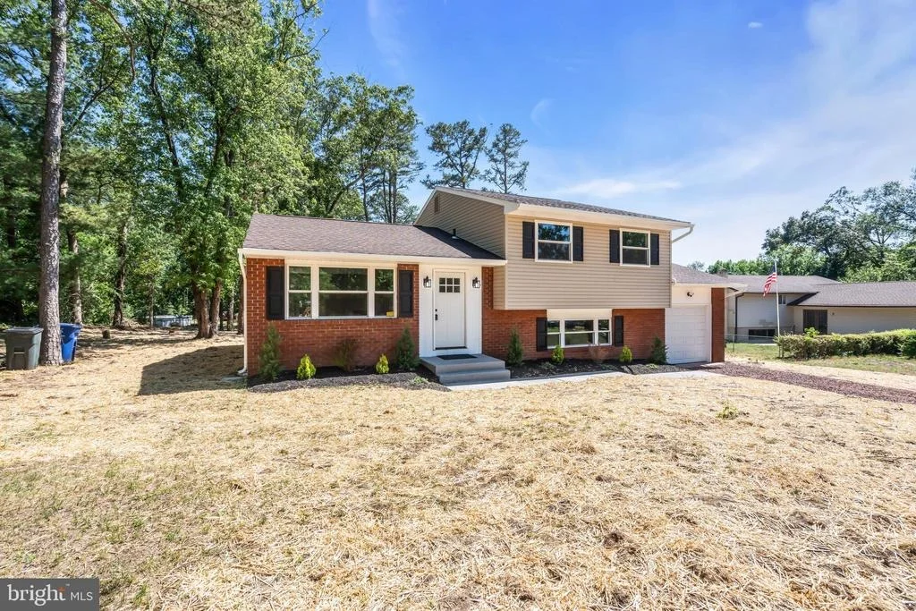 Photo of 143 OAK PINES BOULEVARD