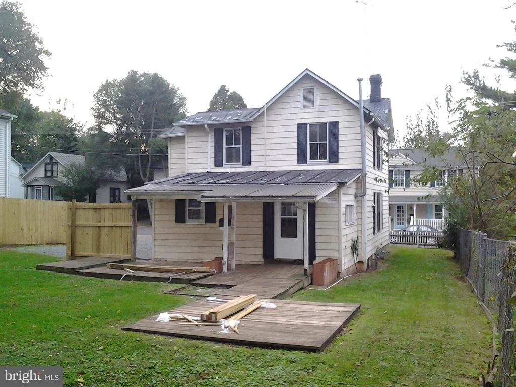 Photo of 405 COMMERCE STREET