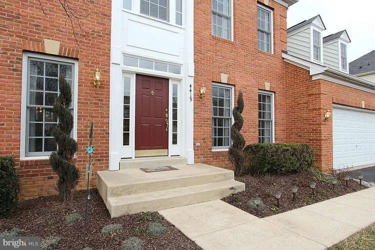 Photo of 4419 WINDING OAK DRIVE