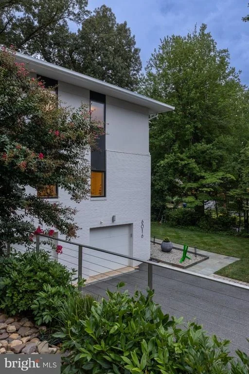 Photo of 6016 CHESTERBROOK ROAD