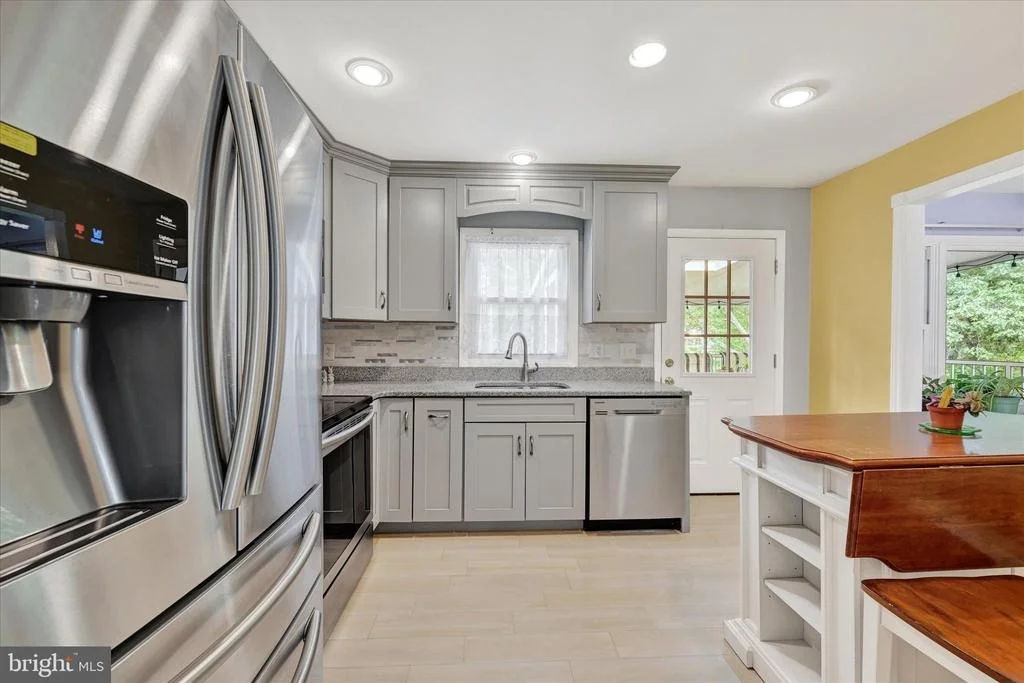 Photo of 1202 HILLCREEK ROAD