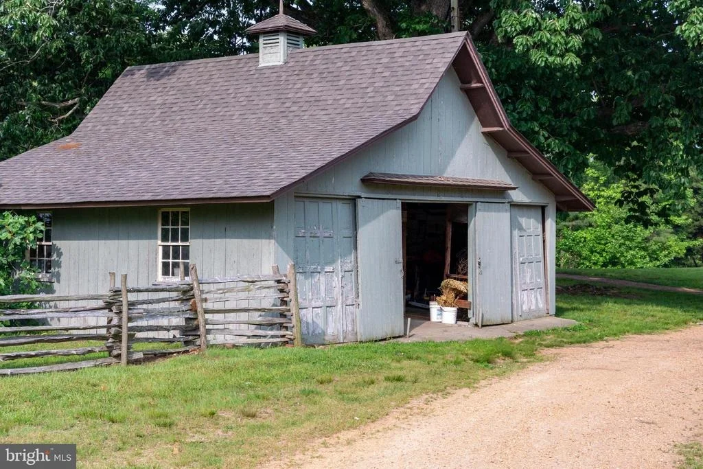 Photo of 19700 MULBERRY FIELDS ROAD