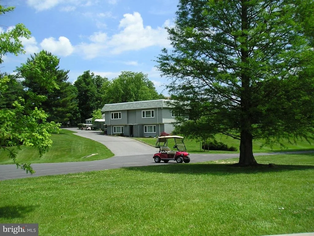 Photo of Unit 102 at 3240 GLENEAGLES DRIVE