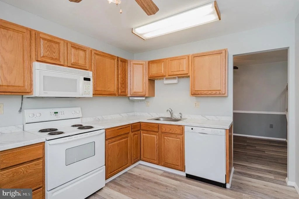 Photo of 406 LABURNUM ROAD