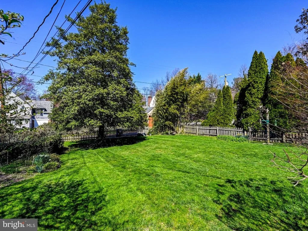 Photo of 326 SAINT DUNSTANS ROAD
