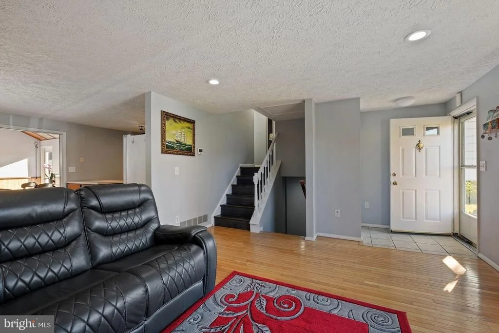 Photo of 6794 SINGLETREE COURT