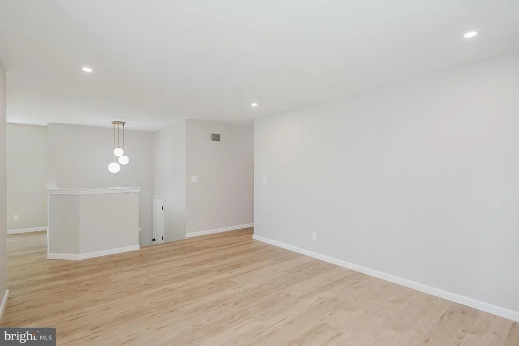 Photo of 208 DECOY DRIVE