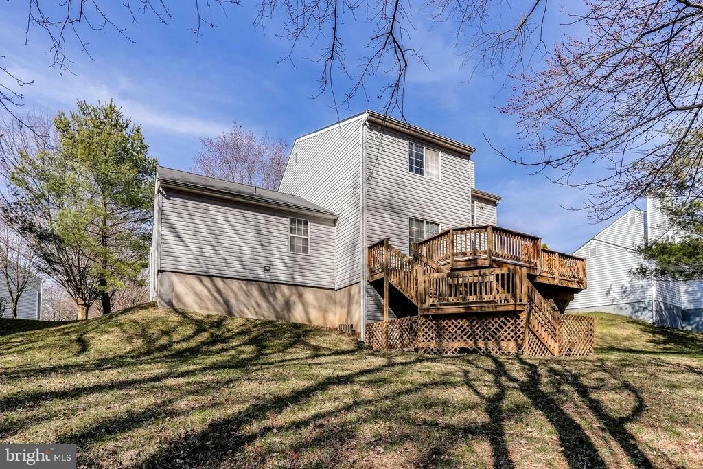 Photo of 8635 STONECUTTER ROAD
