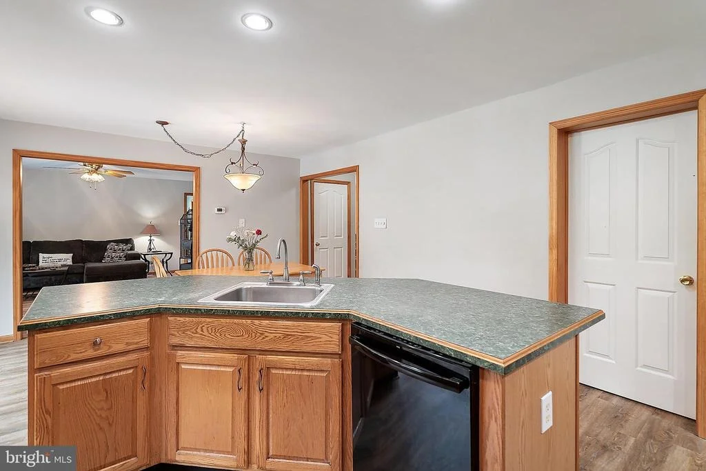Photo of 10 HILLSIDE AVENUE