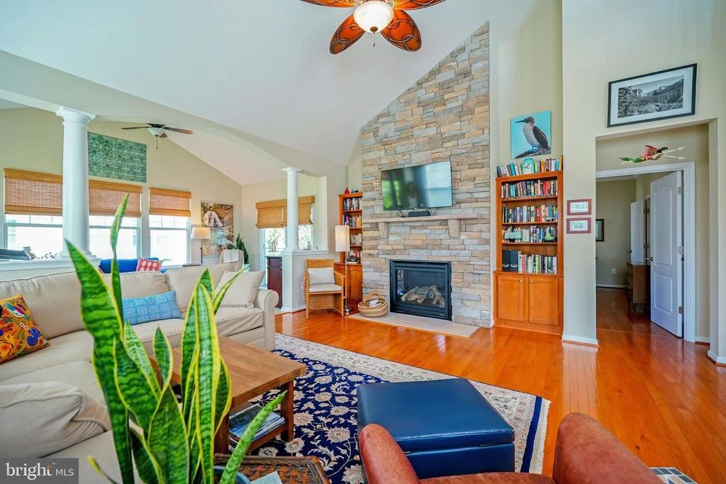 Photo of 15219 ROSEMOUNT LANE