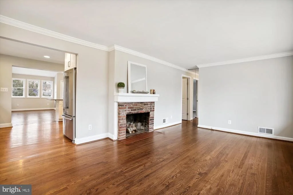 Photo of 7926 JACKSON ROAD