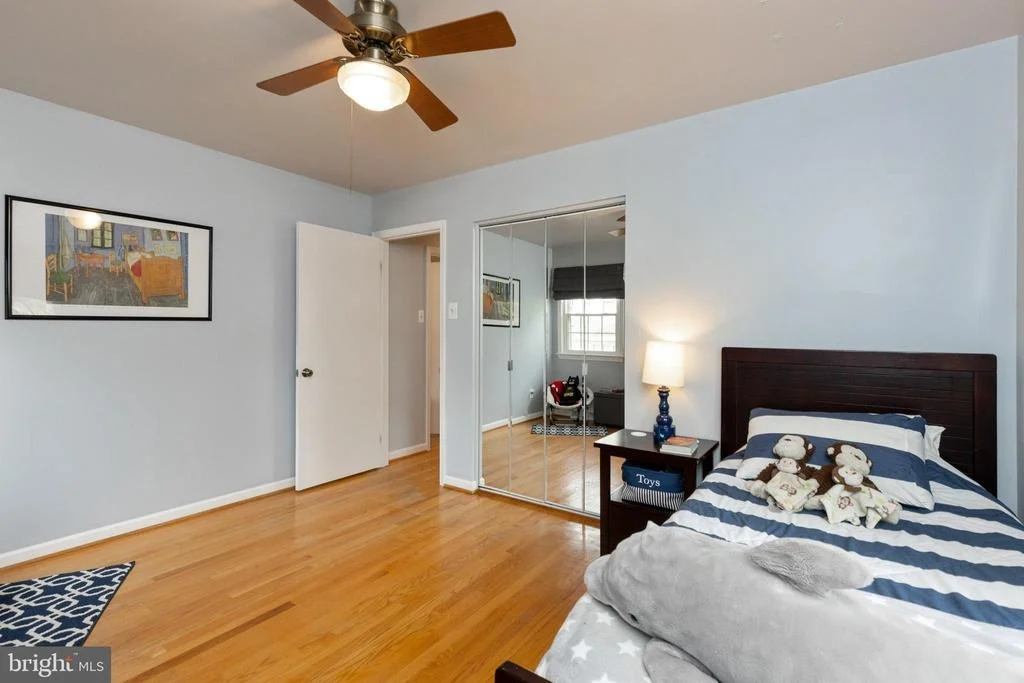 Photo of 3917 KING ARTHUR ROAD