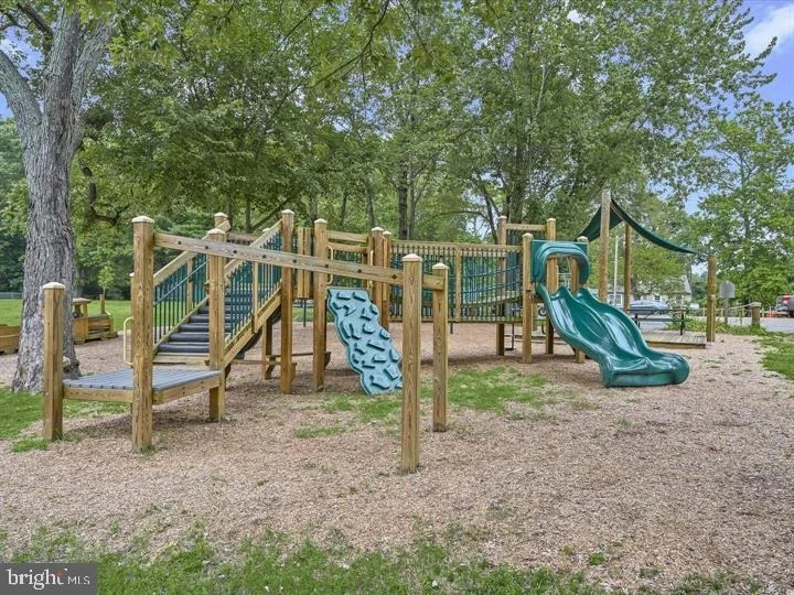 Photo of 1446 RIDGEWAY