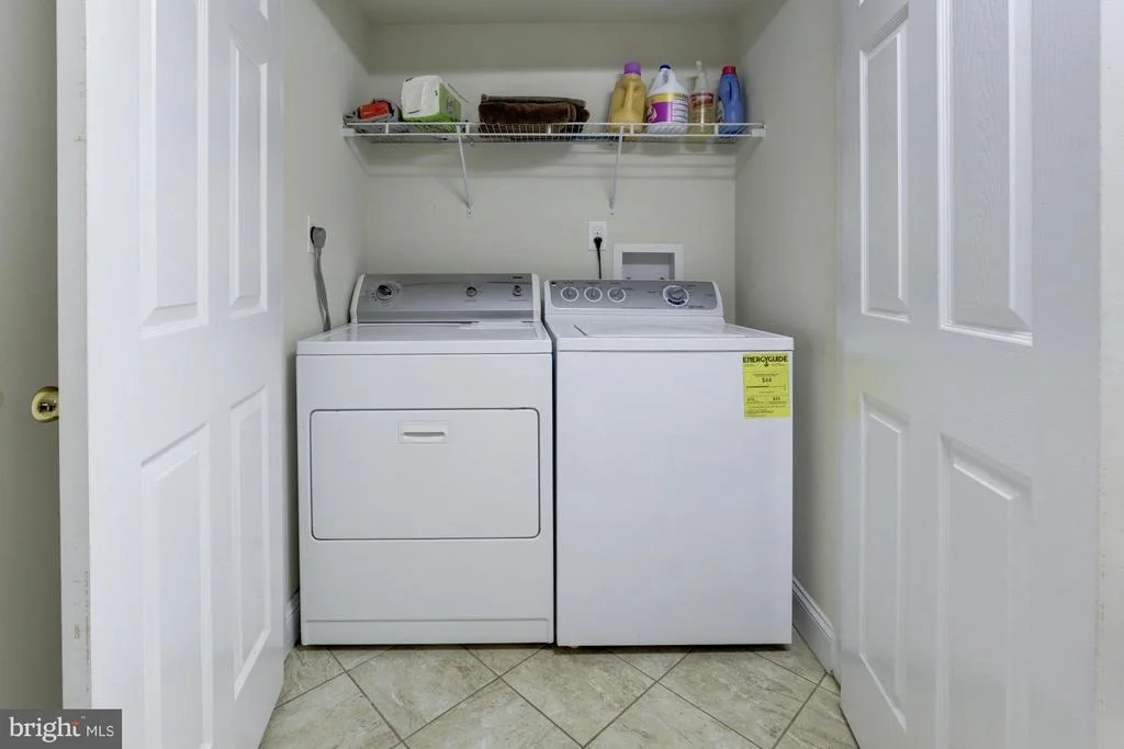Photo of 1305 OAKVIEW DRIVE