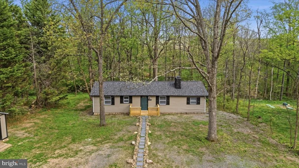 Photo of 105 BUCKSKIN TRAIL