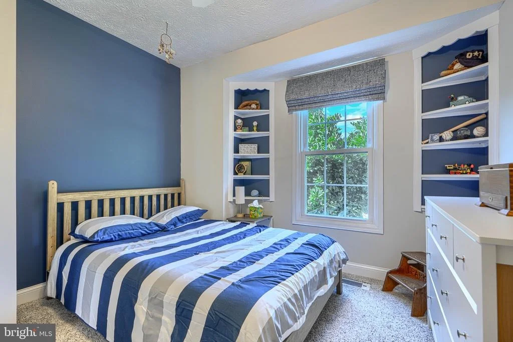 Photo of 1004 PEPPARD DRIVE