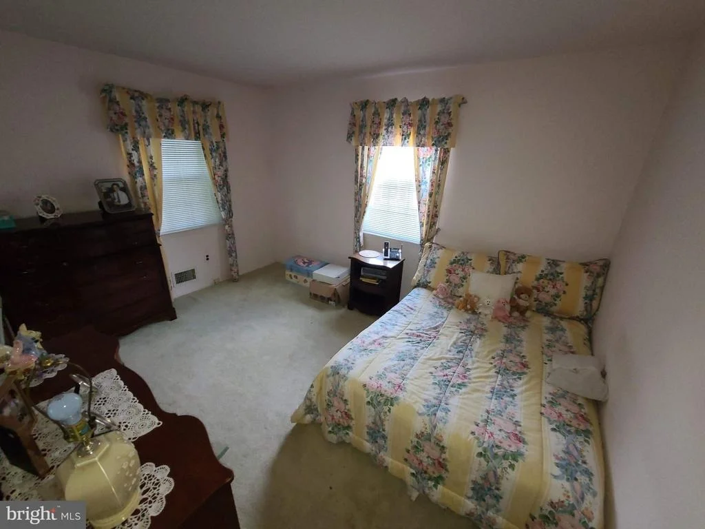 Photo of 6133 SHERBORN LANE