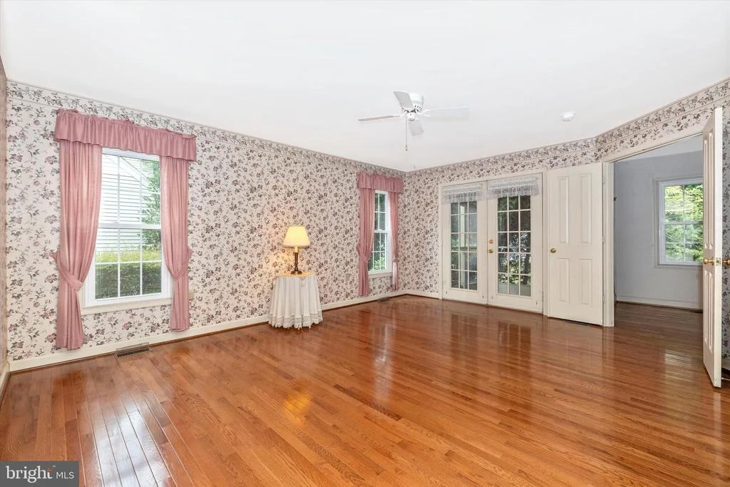 Photo of 827 DUNBROOKE COURT