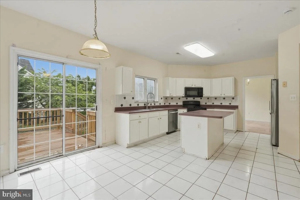 Photo of 9884 ARROWOOD DRIVE