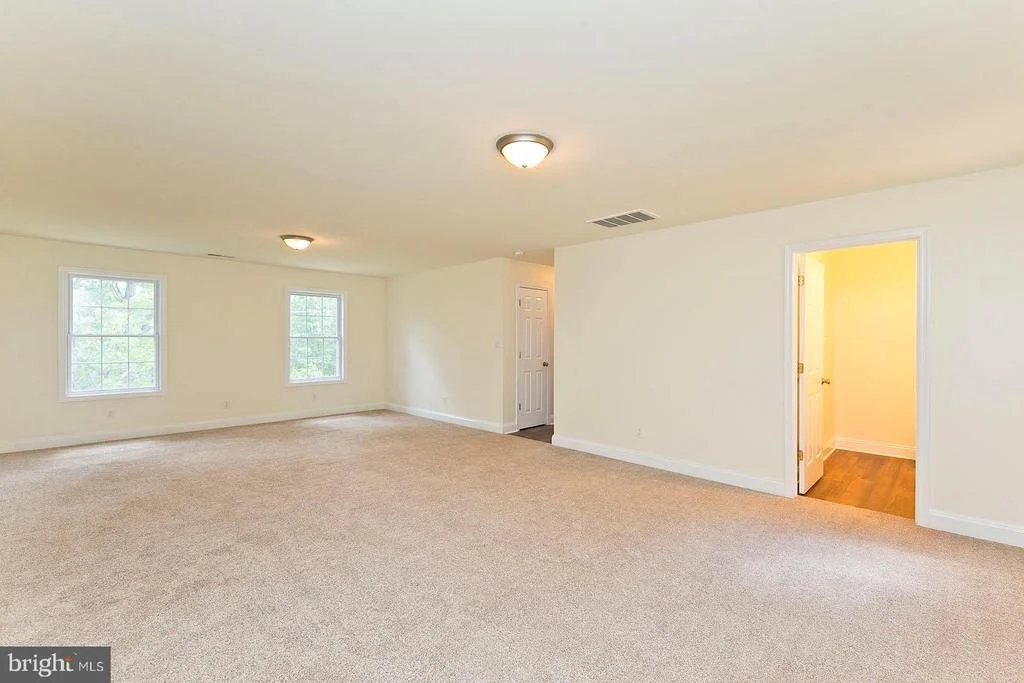 Photo of 401 BLUEBIRD TRL