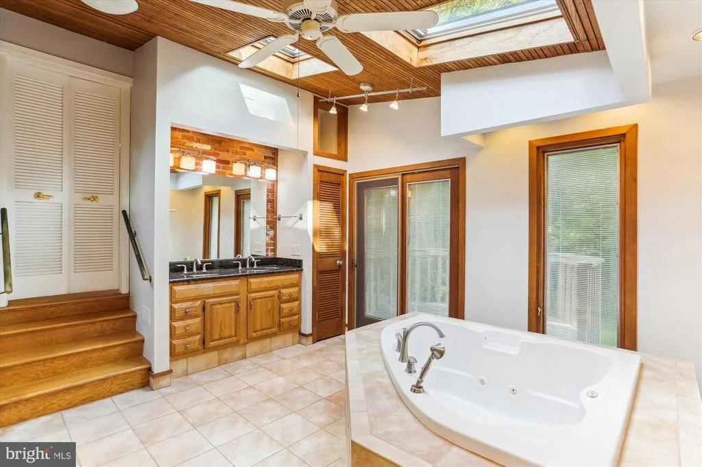 Photo of 816 OLIVE DRIVE