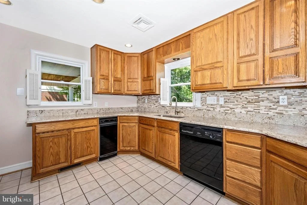 Photo of 25805 RIDGE ROAD