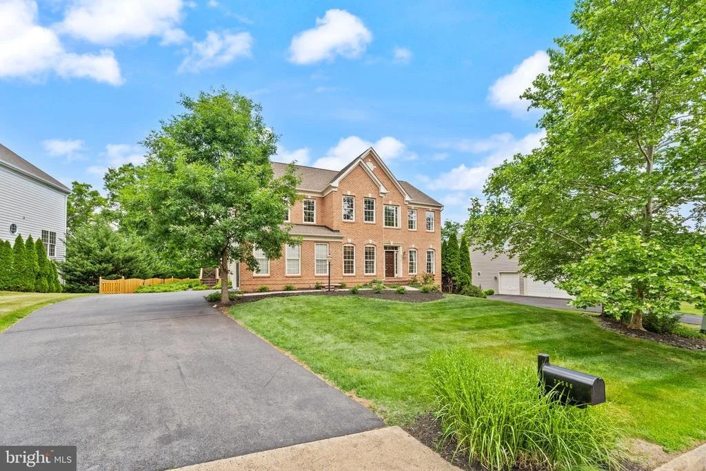 Photo of 22566 FOREST RUN DRIVE