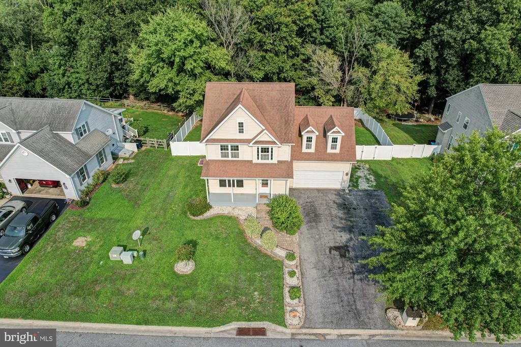Photo of 409 INDIA DRIVE