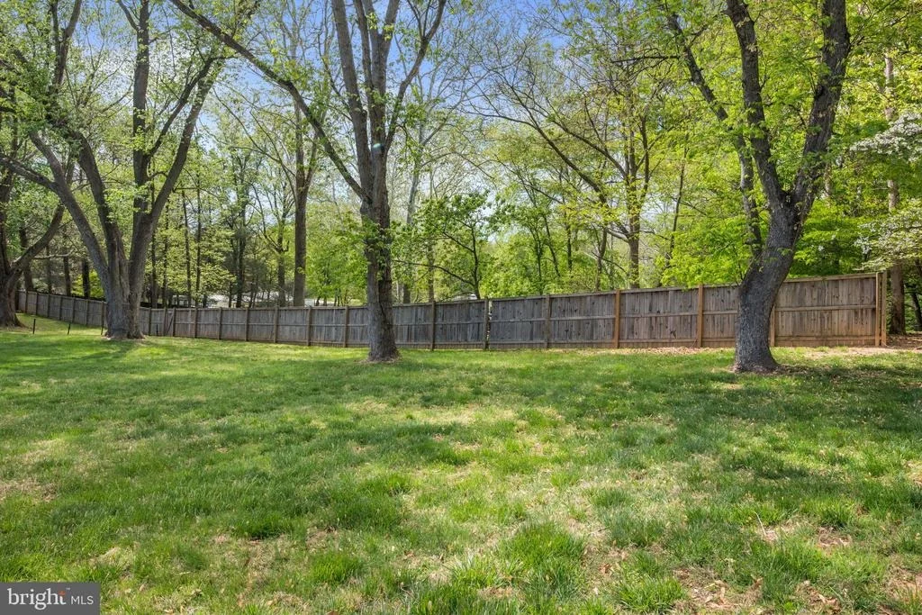 Photo of 413 VIERLING DRIVE