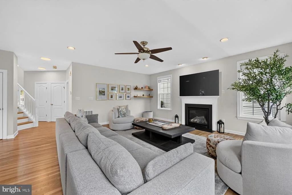 Photo of 810 MORAN DRIVE