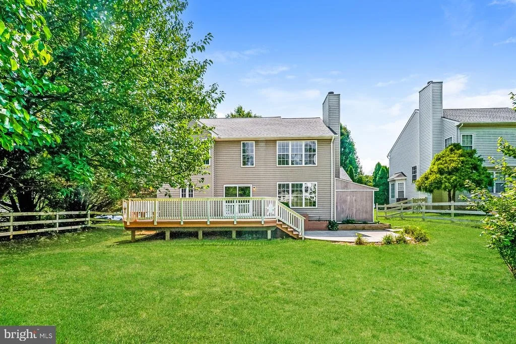 Photo of 17292 MAGIC MOUNTAIN DRIVE