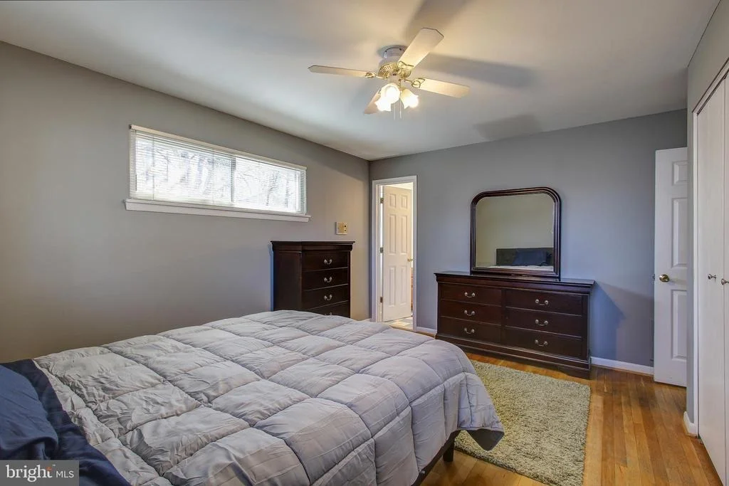 Photo of 906 LAMBERTON DRIVE