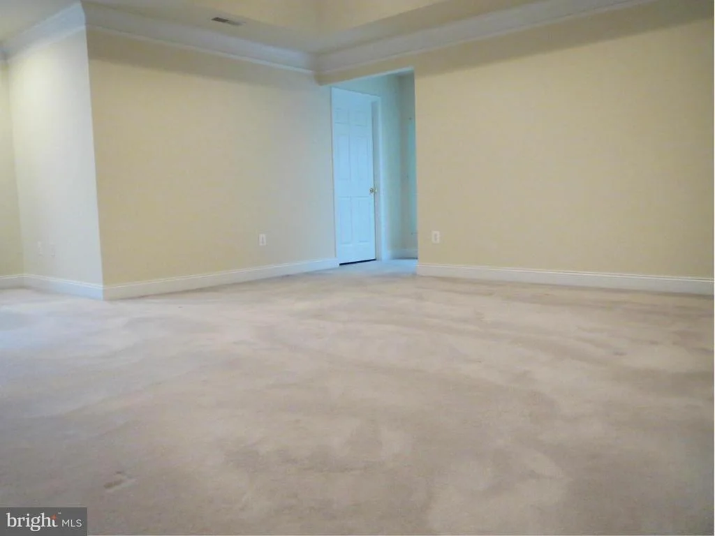 Photo of 21920 MANOR CREST LANE