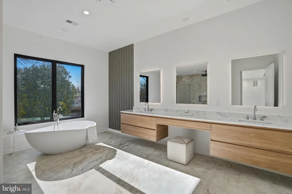 Photo of 7103 WESTBURY ROAD