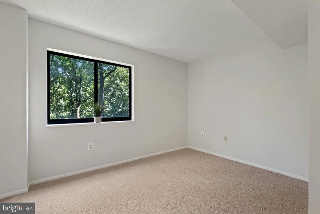 Photo of Unit 4604 at 15100 INTERLACHEN DRIVE