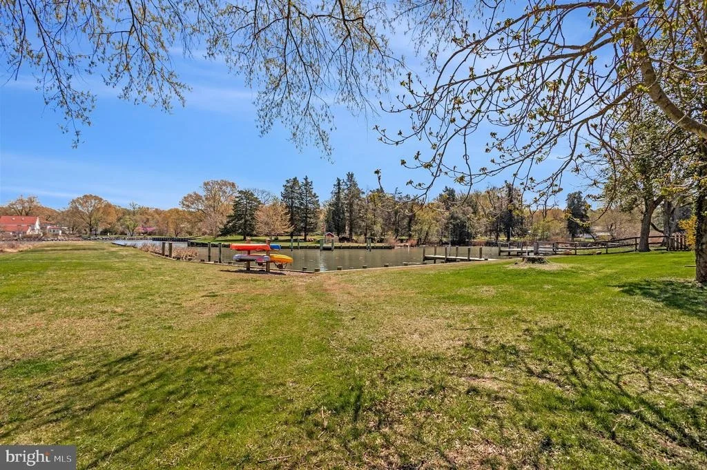 Photo of 1268 HAYES ROAD